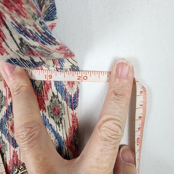 J Jill Luxe Supima Forward Seam Geometric Print Tunic SIZE MP - Picture 6 of 6